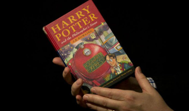 Libro de Harry Potter con errores ortográficos fue subastado por 34 mil 500 dólares
