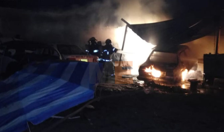Se incendia taller mecánico, el dueño resulta herido en Zamora, Michoacán