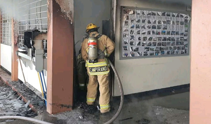 Se registra incendio en la secundaria “Gildardo Magaña” en Purépero, Michoacán