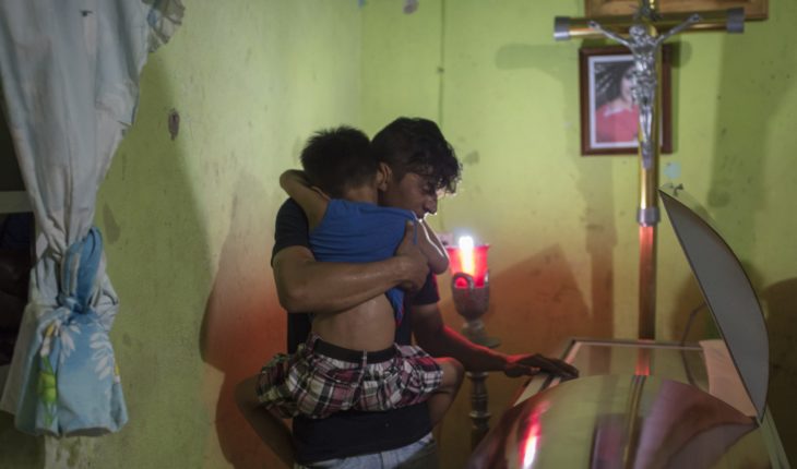 Xóchitl tenía 2 hijos y quería ser abogada; murió en bar de Veracruz
