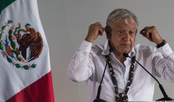 translated from Spanish: AMLO proposes that retired doctors return to a lack of specialists