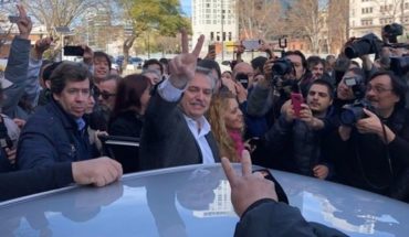 translated from Spanish: Alberto Fernández voted: “Argentines decide the future”