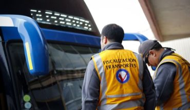 translated from Spanish: Control found 16 passenger buses running on forged papers