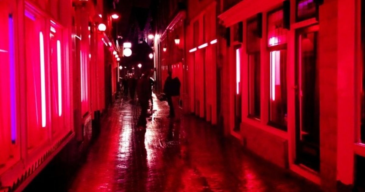 Controversy in Holland: they want to move the Red Light District in Amsterdam
