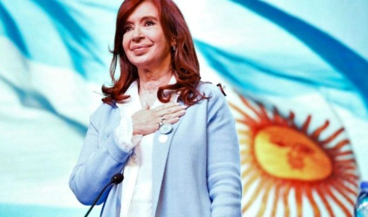 translated from Spanish: Cristina Kirchner and a message to the prosecutors: “Don’t leave the tables”