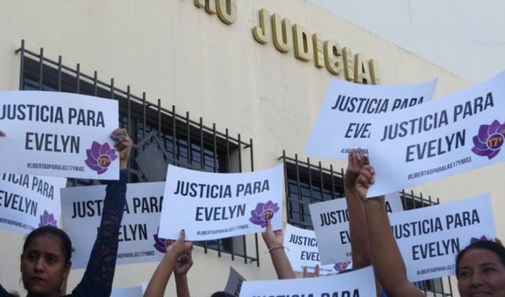 translated from Spanish: El Salvador: Evelyn, the young woman convicted of miscarriage, was acquitted