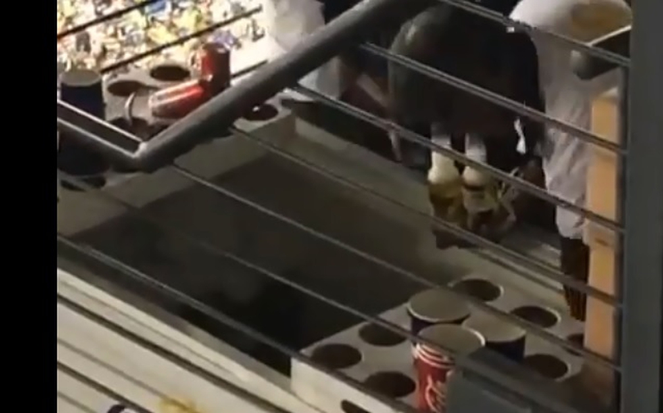 Employees of the Aztec Stadium reducing beer with water (Video)