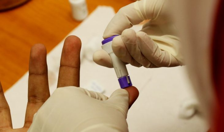 translated from Spanish: Minsal National HIV Campaign confirmed only 61 new cases