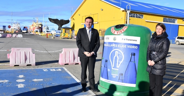 New glass recycling bells in Punta Arenas join Magellan Choose Glass initiative