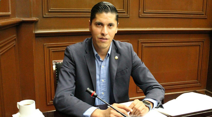 Ridiculous and out-of-reality government reports of brown isolators: Javier Paredes