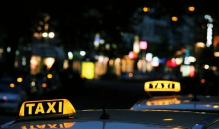 translated from Spanish: Taxi and remises drivers seek to change jobs for low profitability