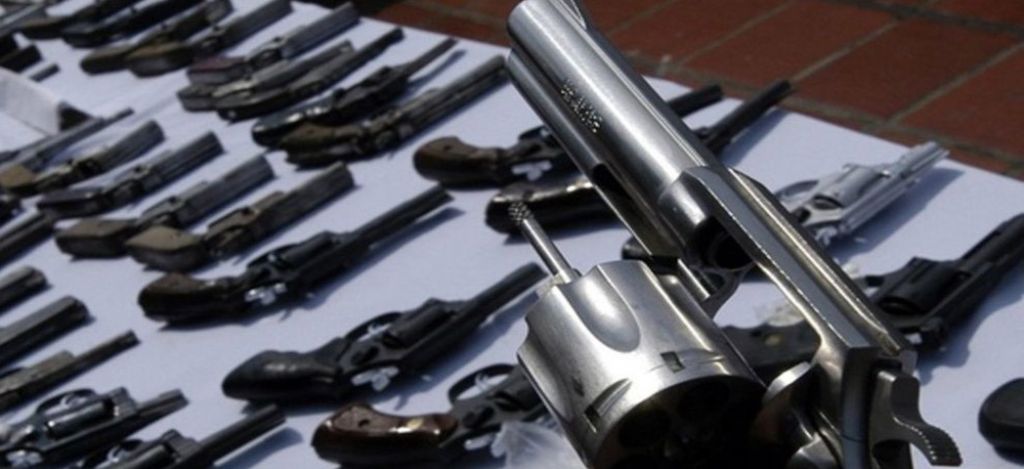 Diputados PS presentan proyecto de ley para prohibir tenencia de armas