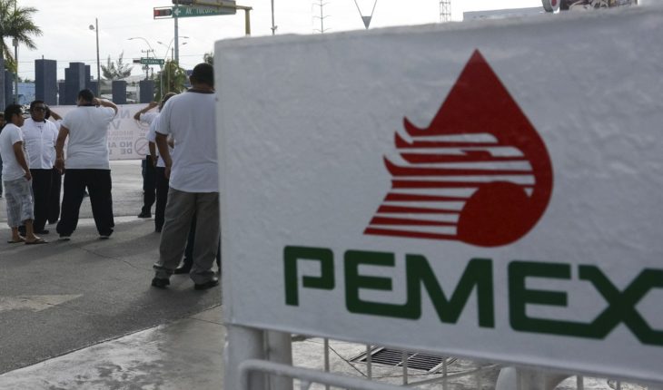 translated from Spanish: Pemex to cancel contracts with AMLO premium company