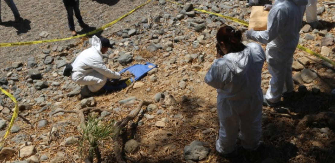 Tres cadáveres putrefactos son hallados en la zona de la Presa de Infiernillo