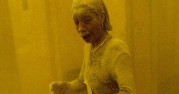 9/11 attacks: Marcy Borders' iconic photo, the dust lady covered in dust after attacks on the Twin Towers
