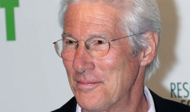 translated from Spanish: Apple to pay millions to cancel Richard Gere series