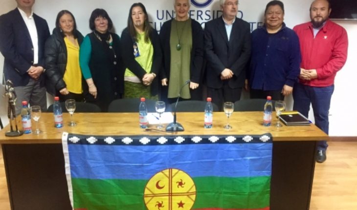 translated from Spanish: Meeting between Chilean and Maori universities founded the foundations for the creation of an indigenous house of studies