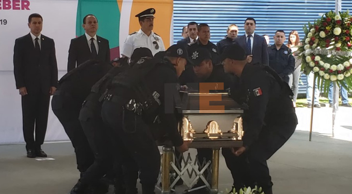 Pay luctuose homage to police fallen in the shooting near Morelos Stadium in Morelia
