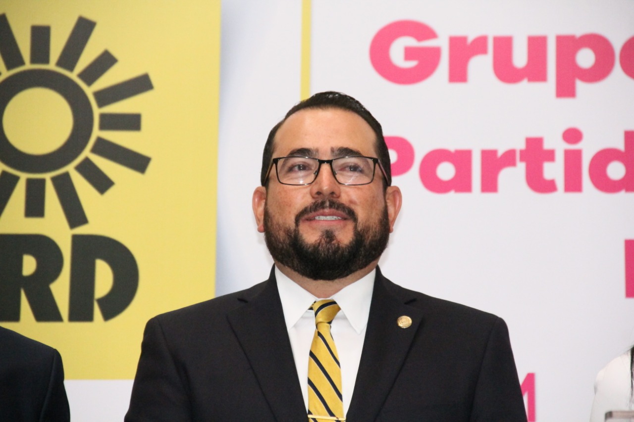 Recula Humberto González, returns to the PRD