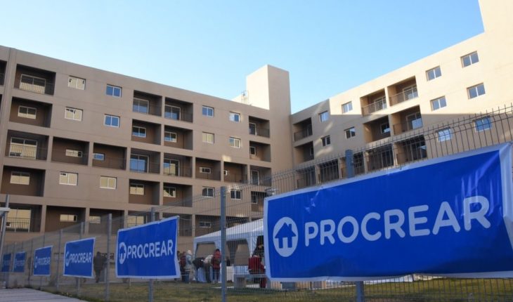 translated from Spanish: They delivered another 25 houses of the Procreate of Ciudad