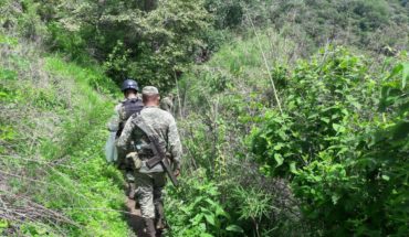 translated from Spanish: Three soldiers and two civilians are killed by ambush in Sierra de Chichihualco