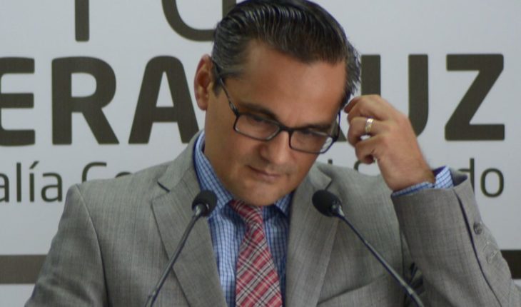 translated from Spanish: Veracruz Congress removes Jorge Winckler from Prosecutor’s Office