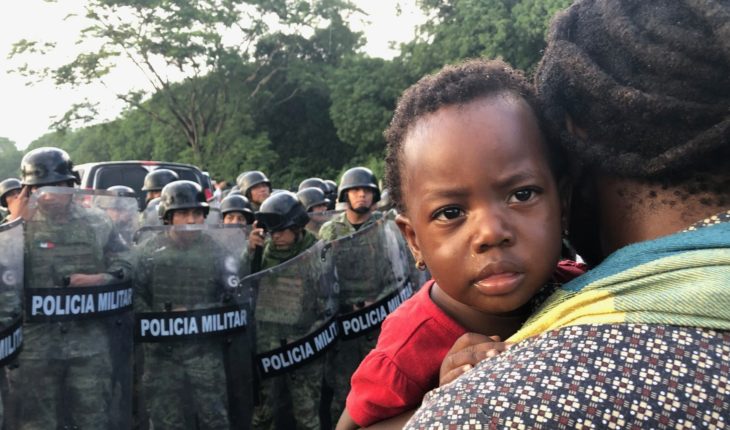 Guardia Nacional bloquea caravana migrante en Chiapas