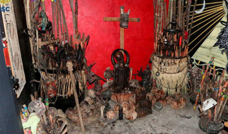 Investigan cráneos hallados en altar durante operativo en Tepito