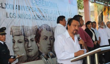 Pobladores de Las Margaritas aamarran a alcalde por ‘incumplir’