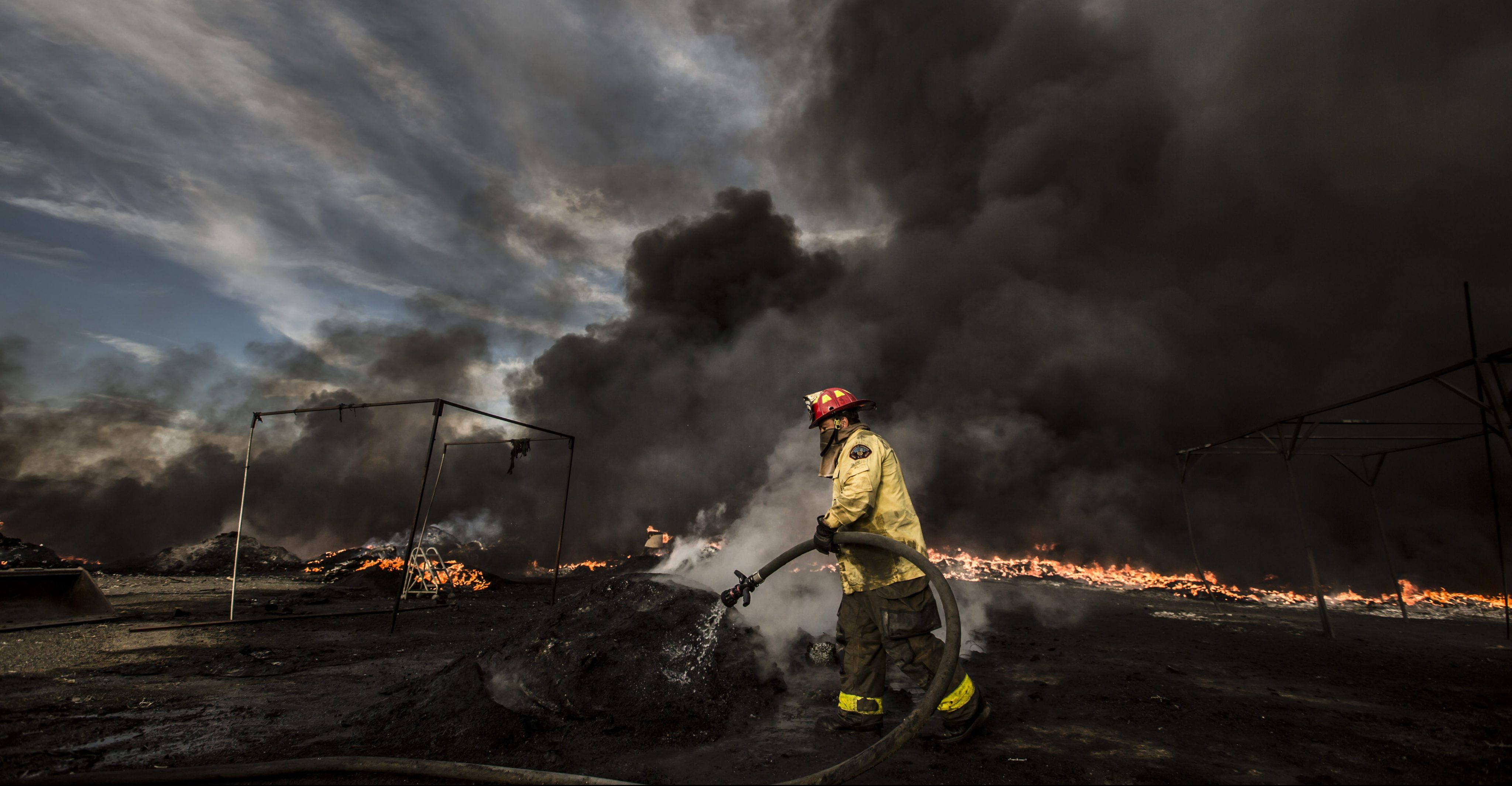 Se incendia planta recicladora de plásticos en Tijuana; no hay heridos