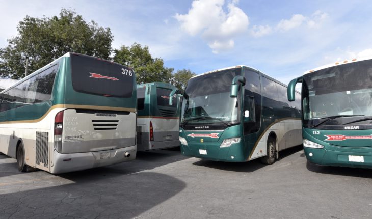 Tras 10 días, normalistas de Tenería liberan 65 de 92 autobuses