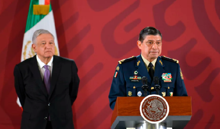 translated from Spanish: AMLO gives the name of the person responsible for the operation of Culiacán; users criticize it