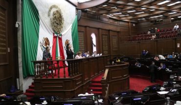 translated from Spanish: Deputies join to demand federal and state governments, restore peace in Michoacán