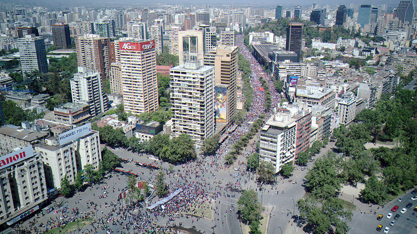 Massive demonstrations take place in Santiago