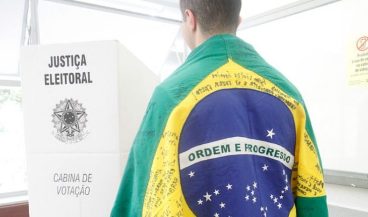 translated from Spanish: Prosecutor’s Office filed charges against Brazil’s tourism minister for irregular election campaign funding
