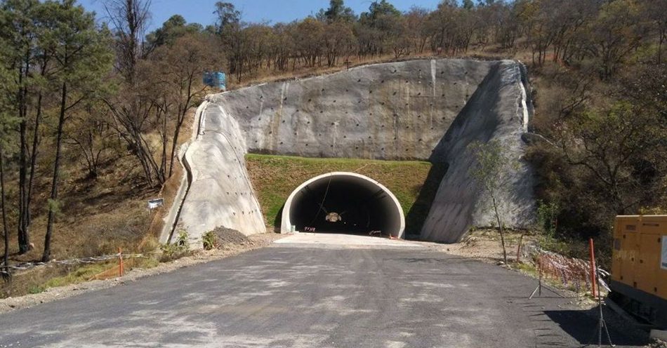 A un año de funcionar, túneles de Libramiento en Morelia tienen grietas