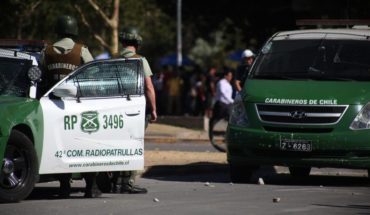 translated from Spanish: Carabineros are left with pre-trial detention for alleged assembly during state of emergency
