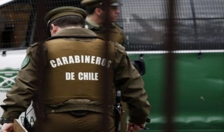 translated from Spanish: Comptroller instructed Carabineros summaries to investigate allegations of nicknames in the uniform