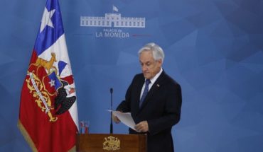 translated from Spanish: President Piñera announced reinforcement of police officers with retired personnel and called for peace, justice and the new Constitution