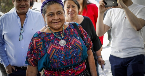 Rigoberta Menchú for DD violations. Hh. in Chile: "Carabineros cannot act like children playing with water guns"