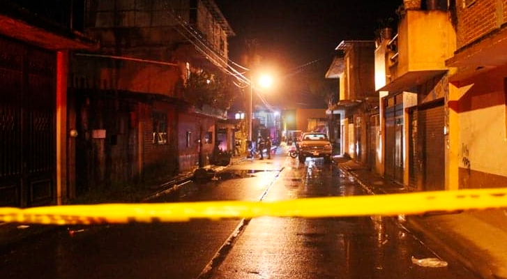 They leave one dead and one wounded in shooting attack in Uruapan, Michoacán