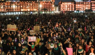 translated from Spanish: Women call for action against gender-based violence at the 25N march