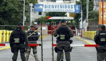 translated from Spanish: At least one soldier killed in an opposition assault on military installations in Venezuela