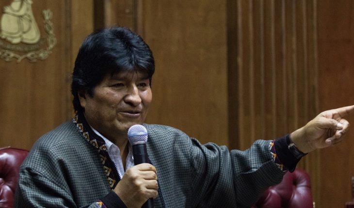 translated from Spanish: Evo Morales flies to Cuba; it’s a temporary trip, says SRE