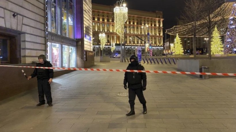 Moscow: at least one killed and five injured left shooting next to intelligence headquarters