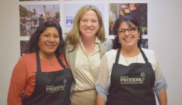 translated from Spanish: Prodemu Women Win “100 Women Leaders” Award