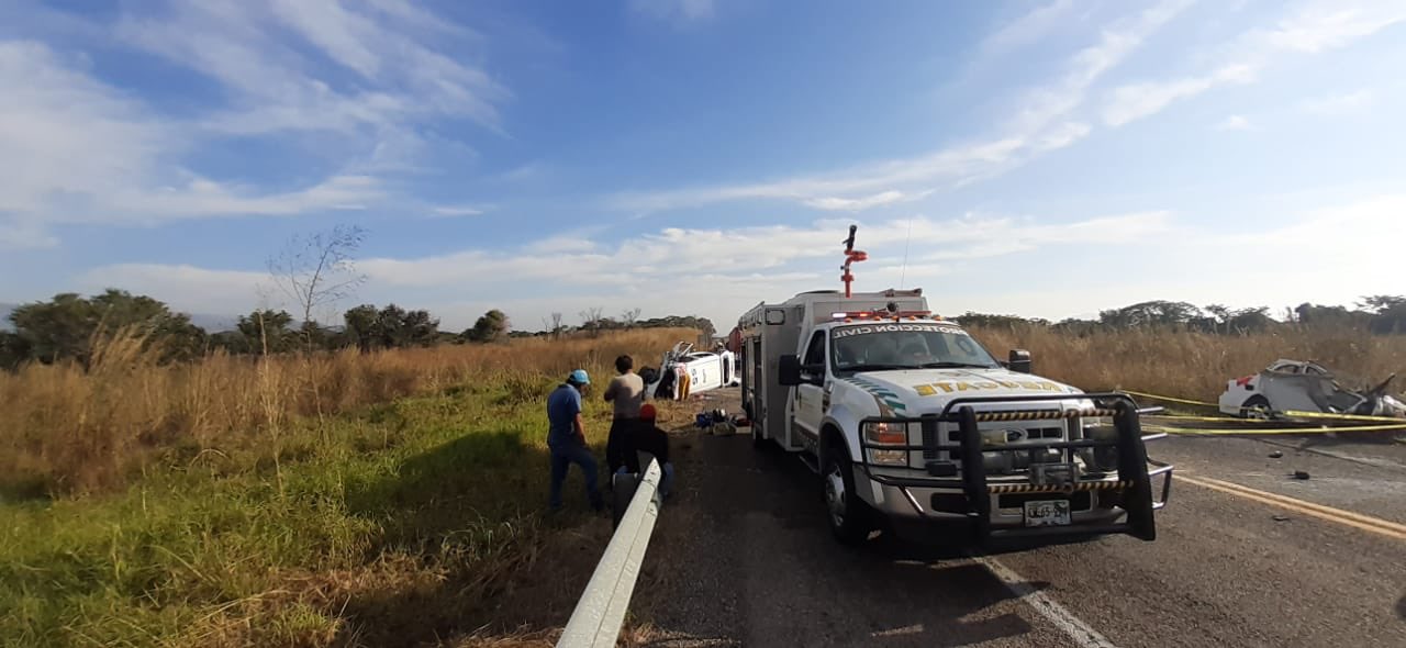 Tourist van crash leaves 11 dead in Chiapas