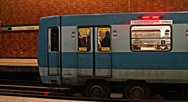 Metro de Santiago anuncia regreso de ruta expresa en Línea 2