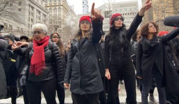 Mujeres cantan “Un Violador en tu Camino” en juicio a Harvey Weinstein