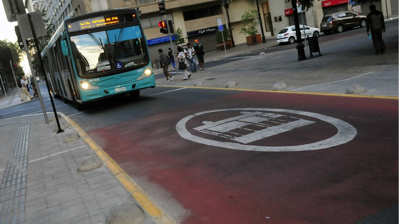 7 new exclusive routes for collective locomotion buses in Santiago